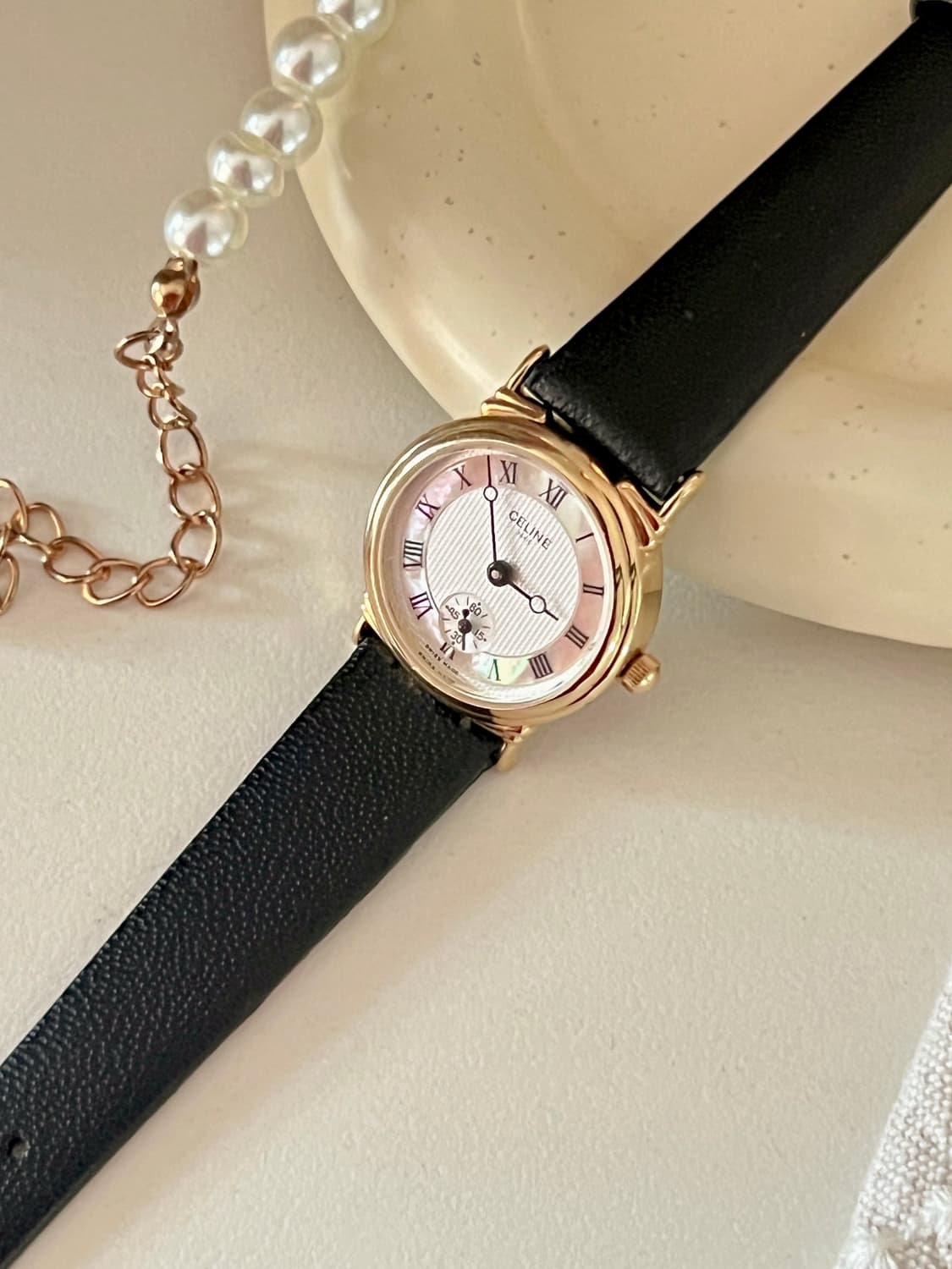 CELINE  셀린느 스몰세컨드 골드 라운드 시계  상품이미지5