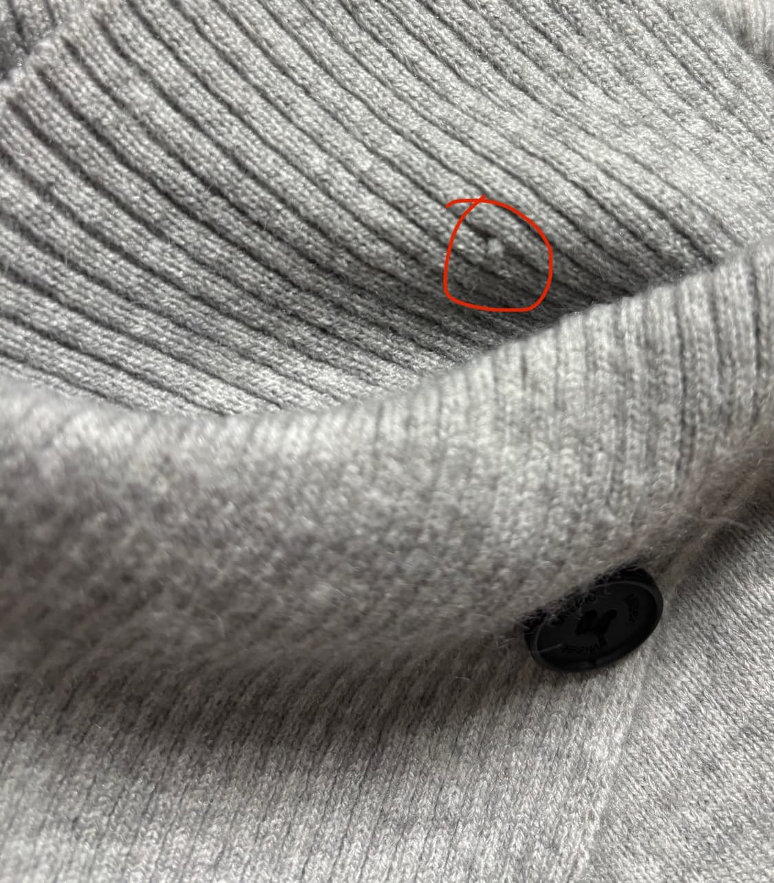 미세키서울 니트 oblique line button knit 라이트그레이 상품이미지6
