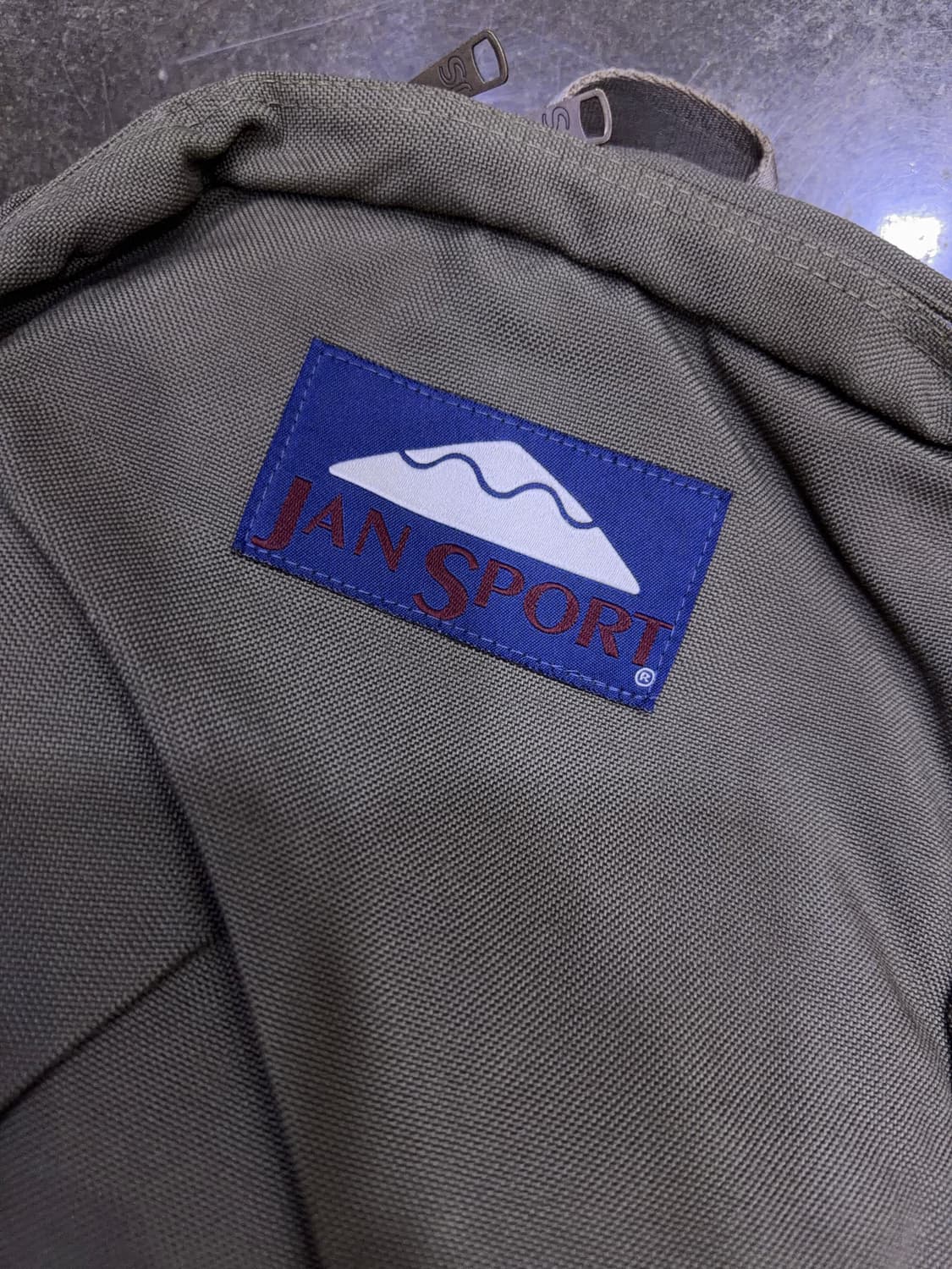 잔스포츠 3way 백팩 토트백 크로스백 올리브 상품이미지9