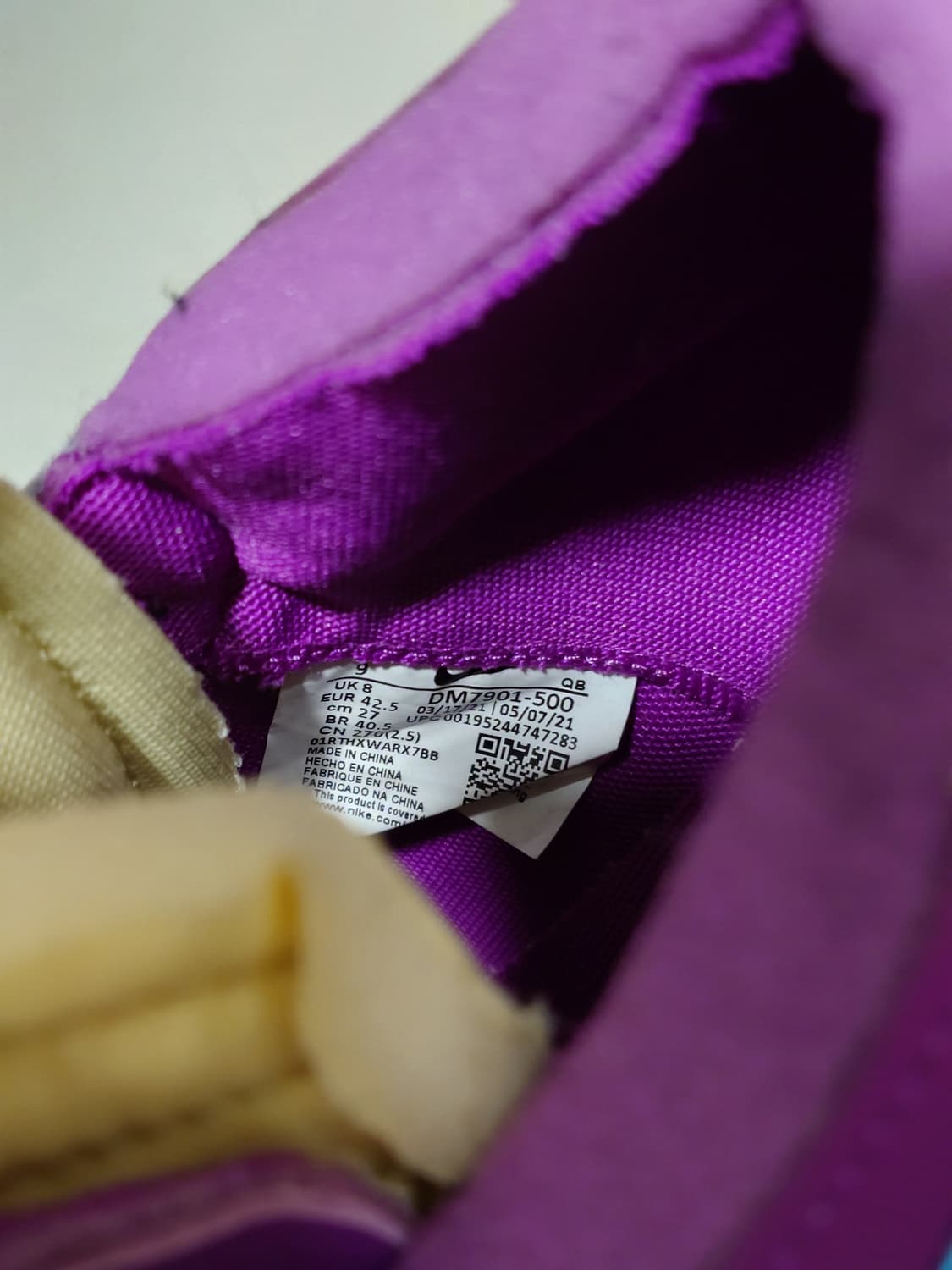 [270] 나이키 x 사카이 x KAWS 블레이저 로우 '퍼플 더스크' 상품이미지4