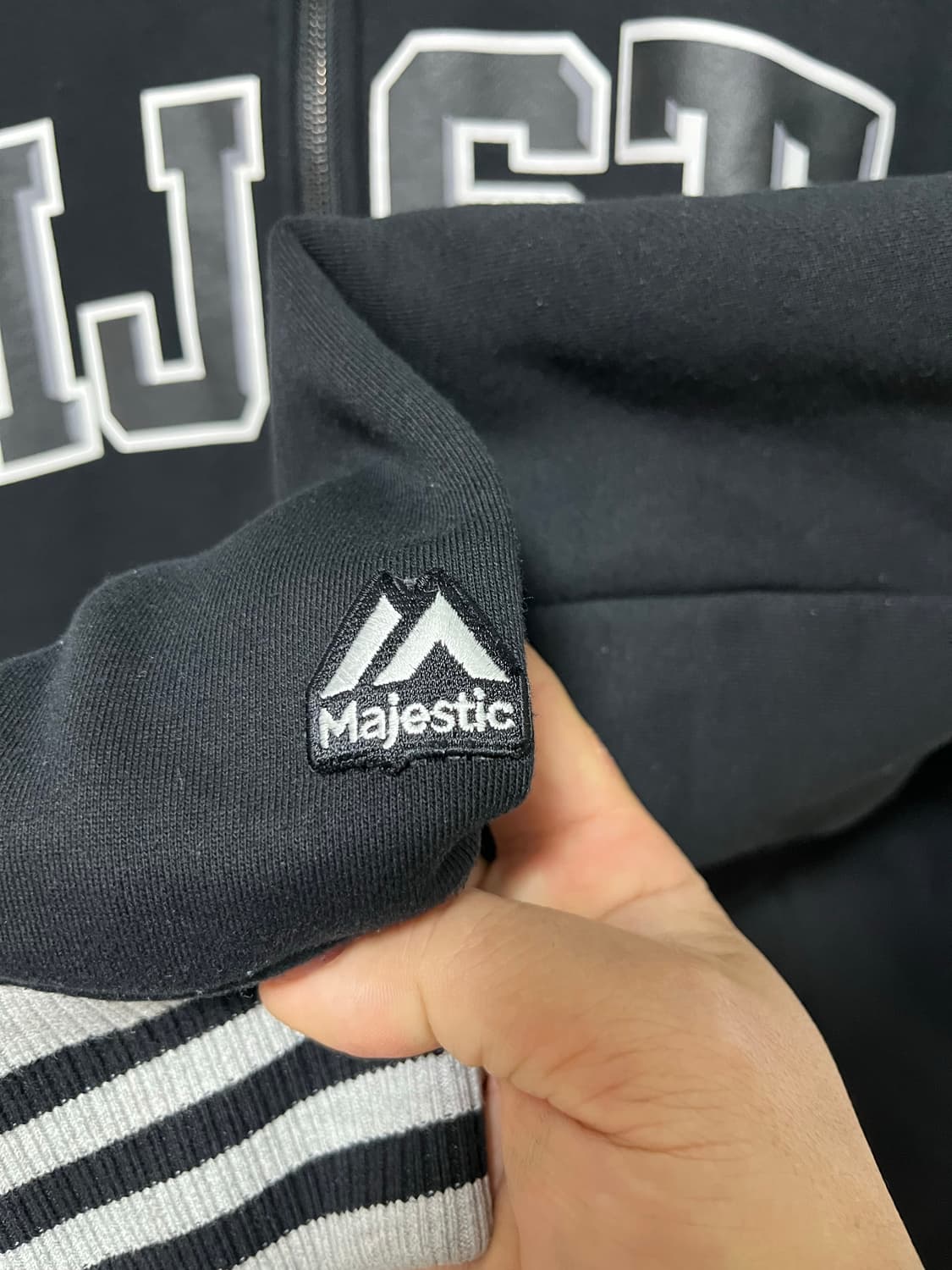 마제스틱 MJST 로고 스웨트 집업 상품이미지3