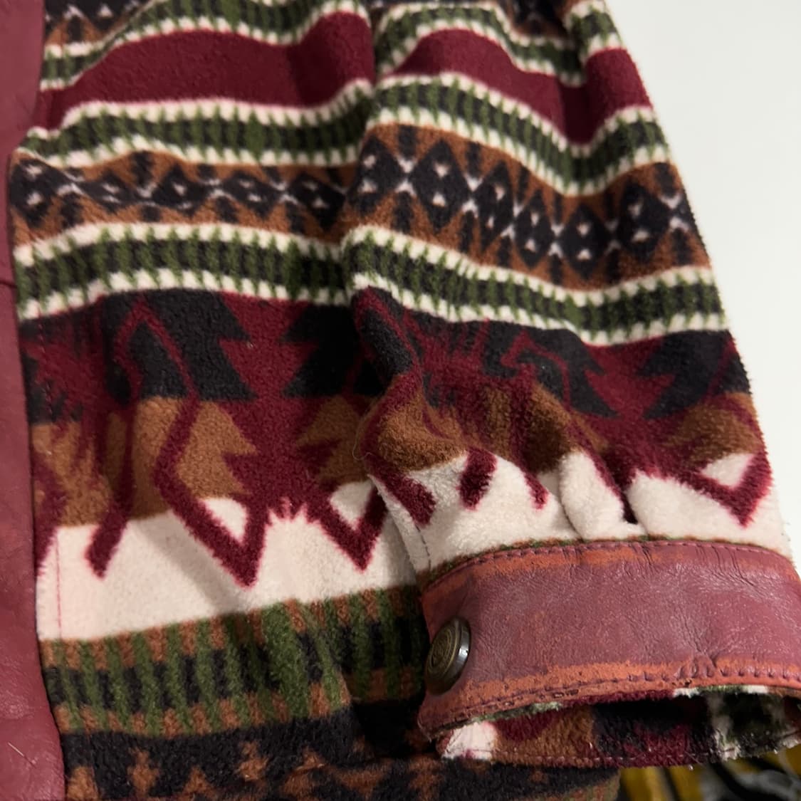 100 MADE IN NEWZEALAND 가죽배색 에스닉 후리스자켓 상품이미지6