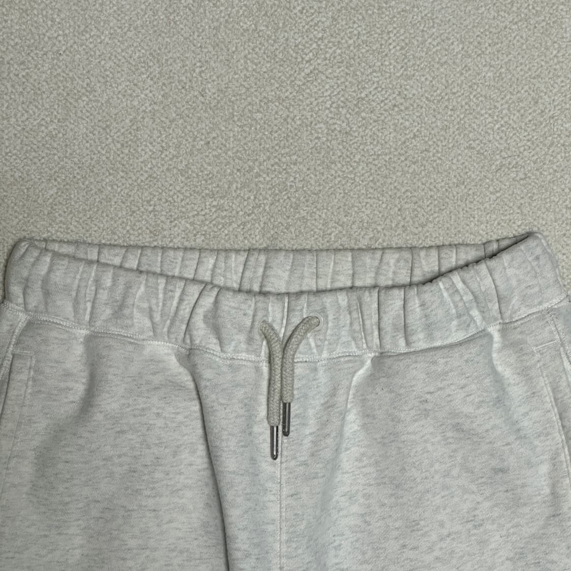 엄브로 뉴 레터링 아트워크 기모 조거 팬츠 상품이미지3