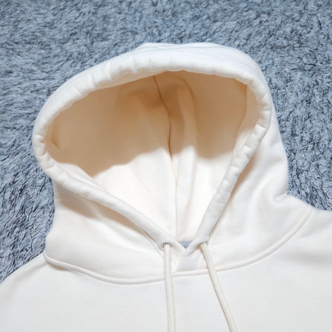 오아이오아이OiOi) M 여자 오버핏 크림 기모후드티 / 왕눈이샵 상품이미지7