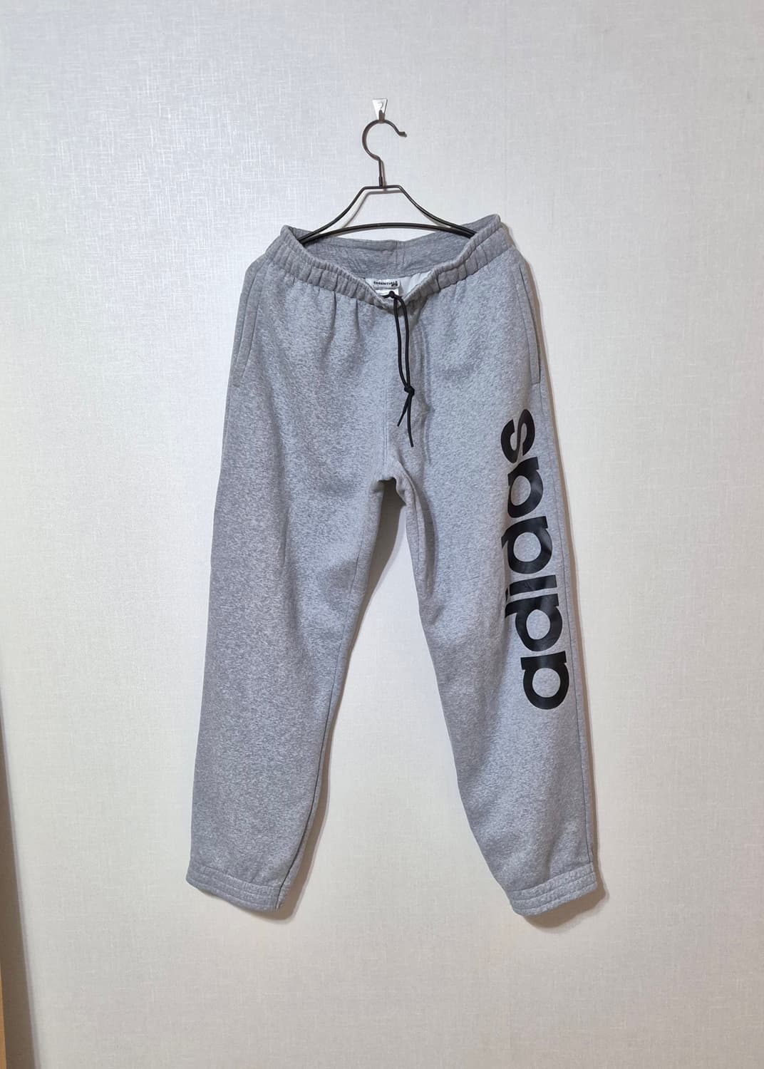 아디다스 빅로고 조거팬츠 상품이미지1
