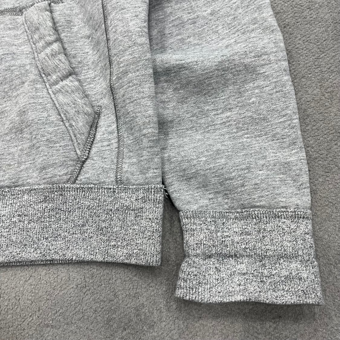 L 아베크롬비 A&F 그레이 후드티 상품이미지3