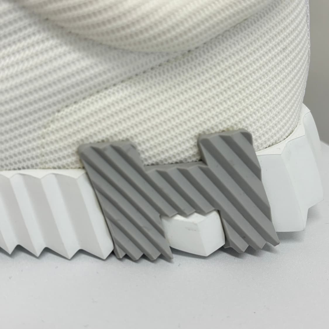 [41]에르메스 바운싱 스니커즈 상품이미지2