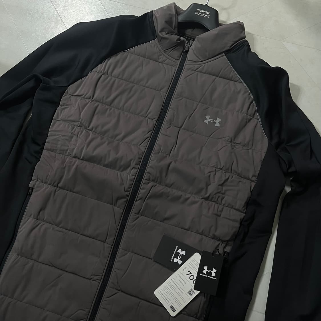 새상품(XXL)언더아머 골프 스트레치 다운 하이브리드 자켓 상품이미지1