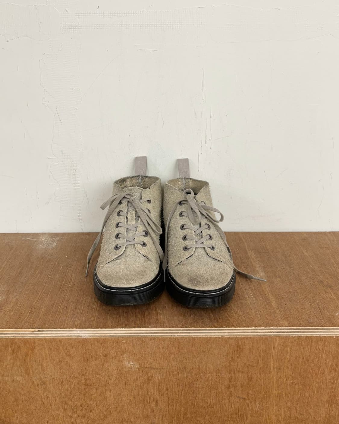 닥터마틴 스웨이드 베인즈 처카 스니커즈 상품이미지2