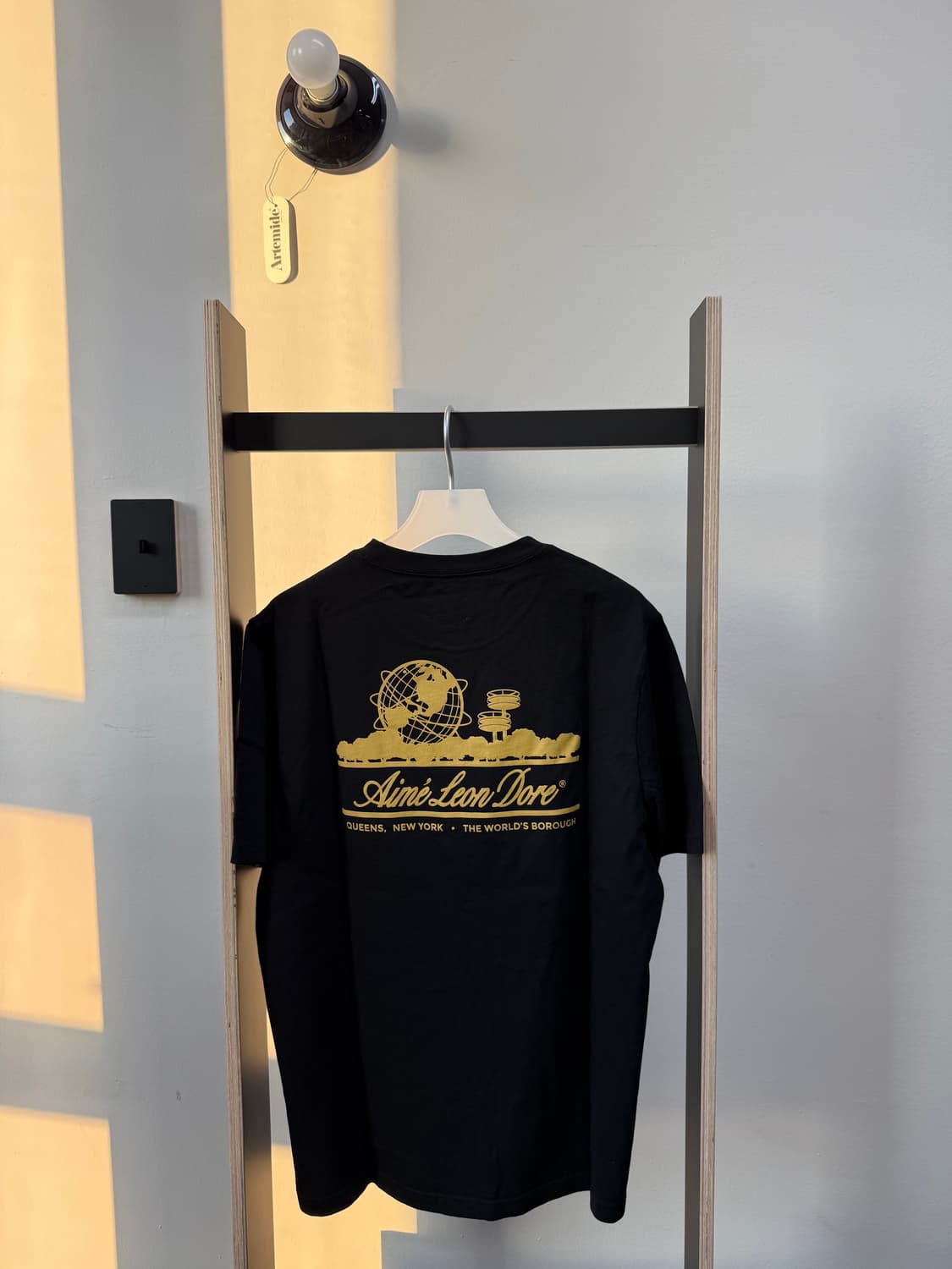 에임 레온 도르 로고 유니스피어 티셔츠 블랙 상품이미지2