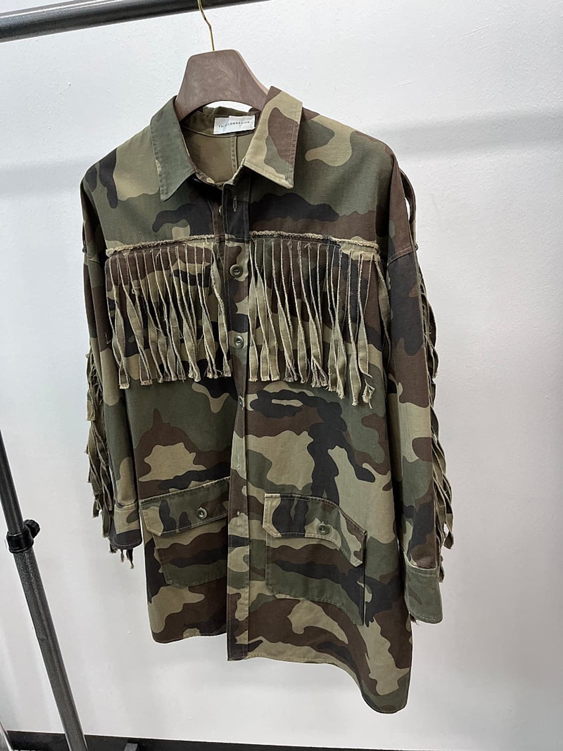 여) 페이스커넥션 카모플라쥬 프린지 야상 상품이미지1