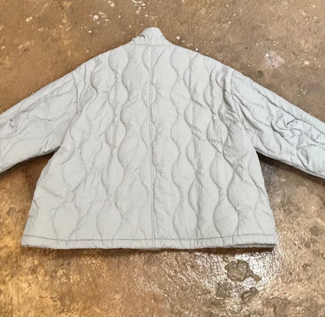 어반디타입 오버핏 퀼팅 블루종_라이트그레이 상품이미지5