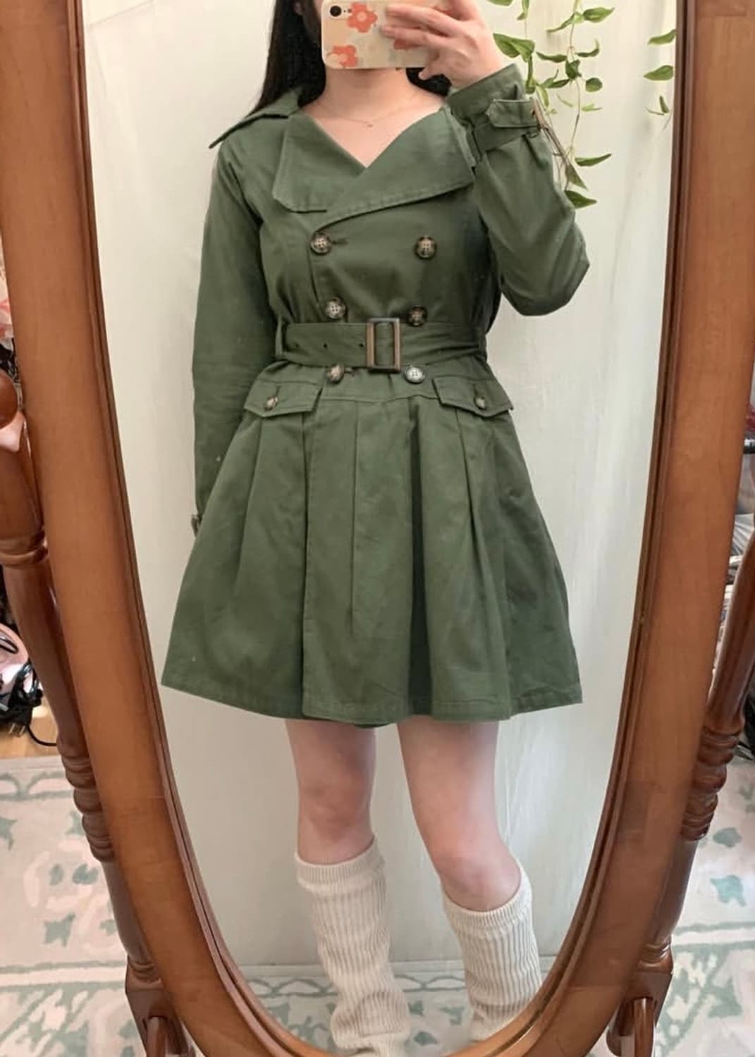 카키 플리츠 트렌치 코트 상품이미지2