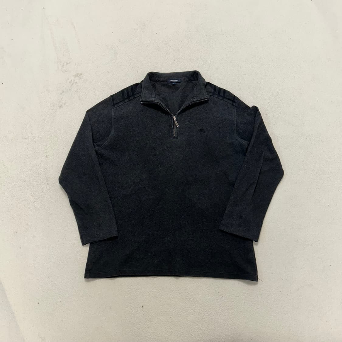 Burberry charcoal half-zip knit  상품이미지4