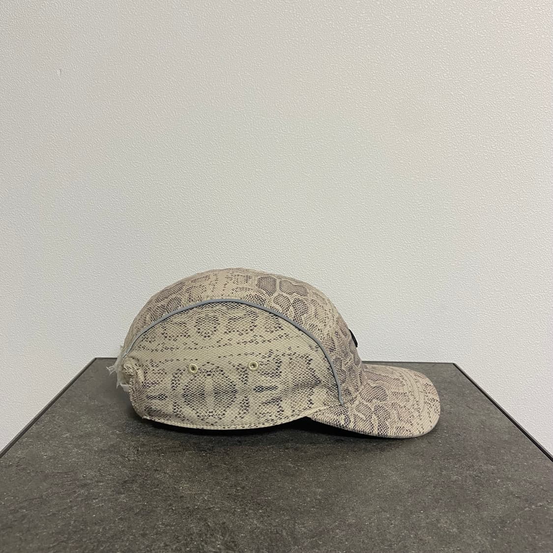 (OS) 슈프림 나이키 에어맥스 캠프캡 모자 스네이크 스킨 상품이미지3