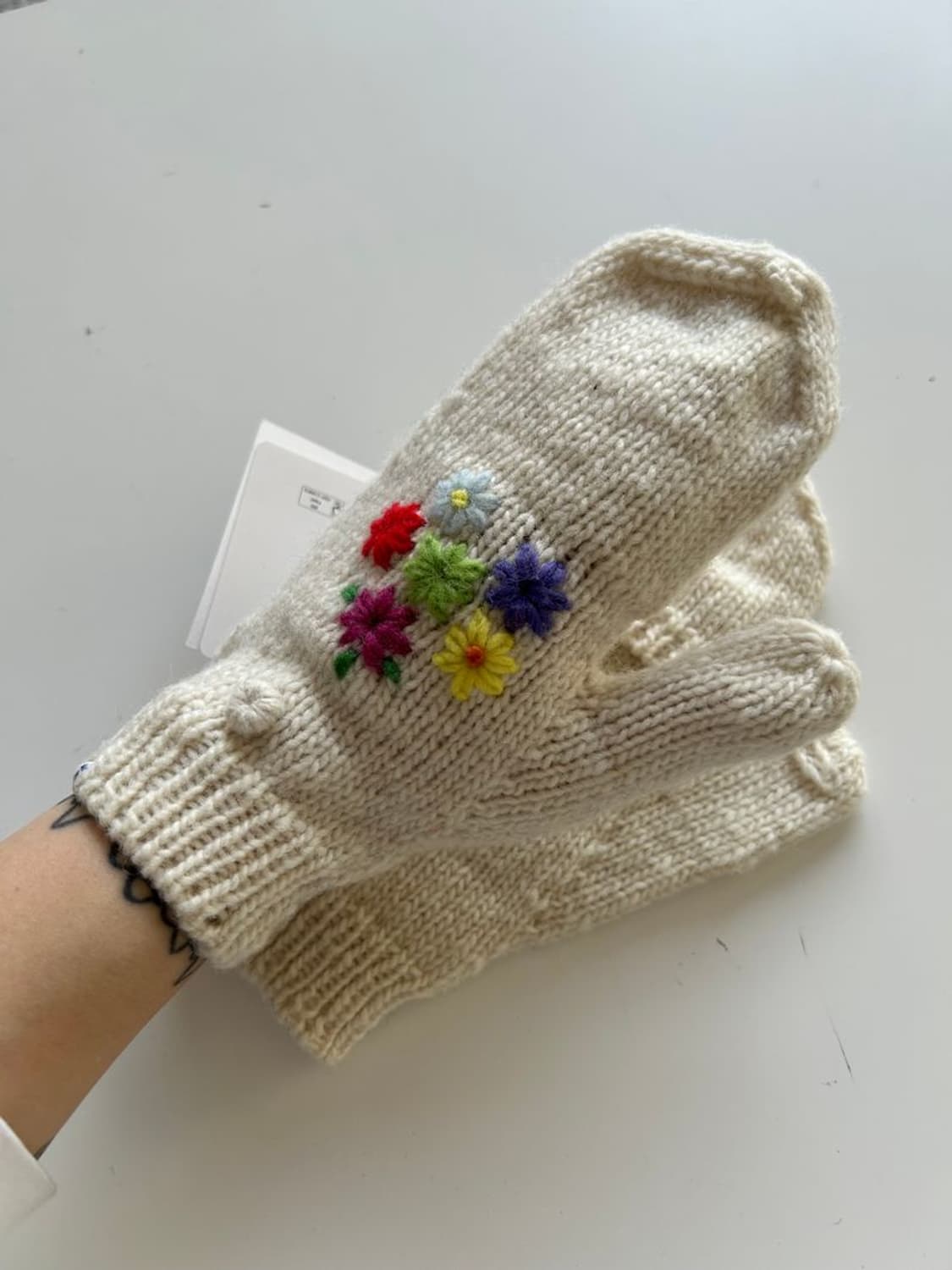 HAND MADE GLOVE 꽃무늬 수제 장갑 상품이미지1