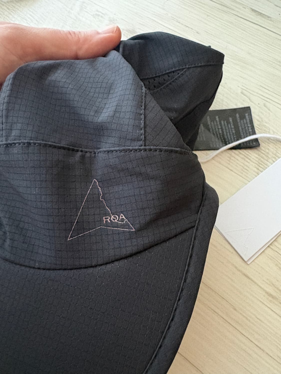 Roa 로아 모자 판매합니다. 상품이미지1