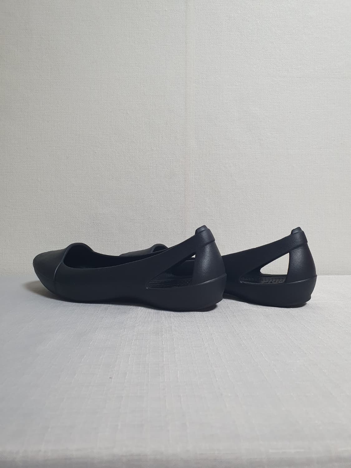 240mm 크록스 샌들 시에나 플랫 슈즈 블랙  W7 상품이미지7