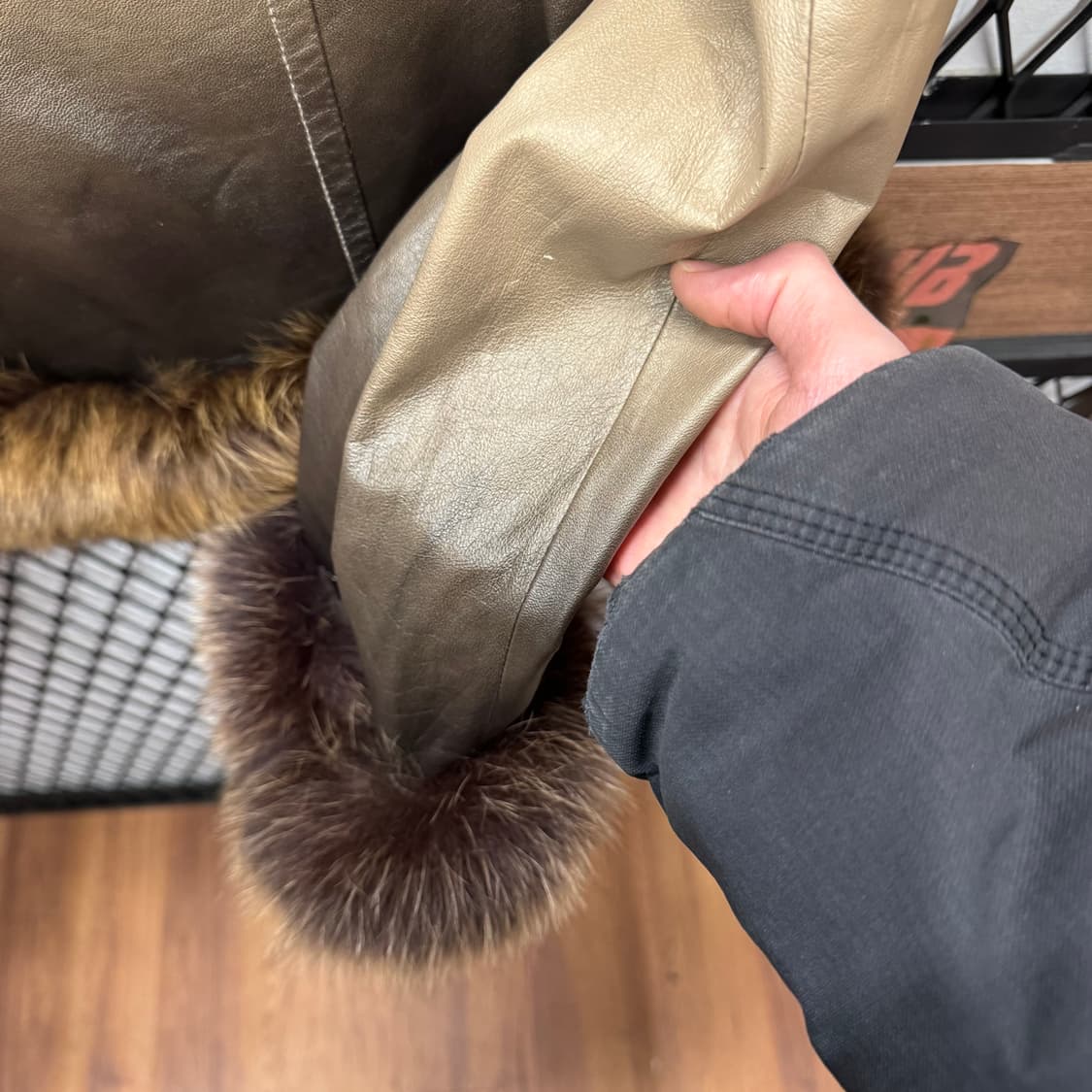 00s 발망 램스킨 퍼 레더 자켓 그라데이션 폭스퍼 포인트 베이지 상품이미지7