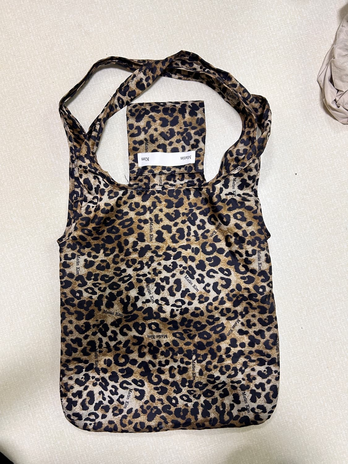 마뗑킴 matin kim 호피 레오파드 숄더백 상품이미지1