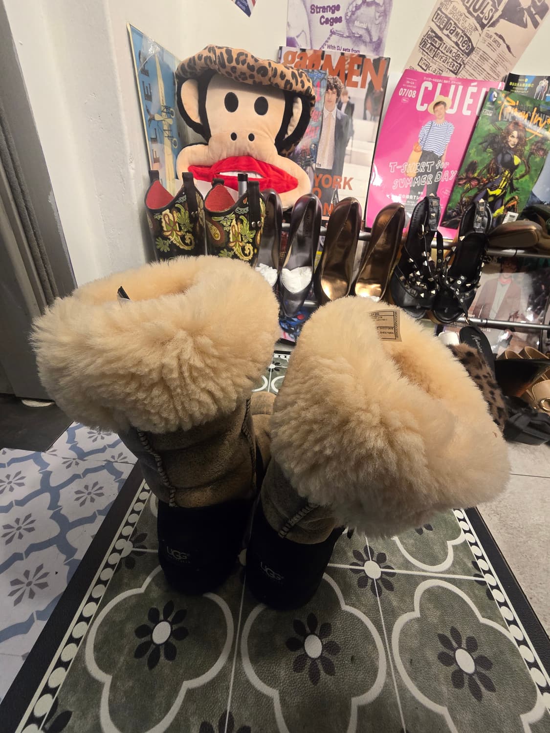 UGG 어그 클래식 쇼트 딜런 무스탕 롱 부츠  상품이미지2