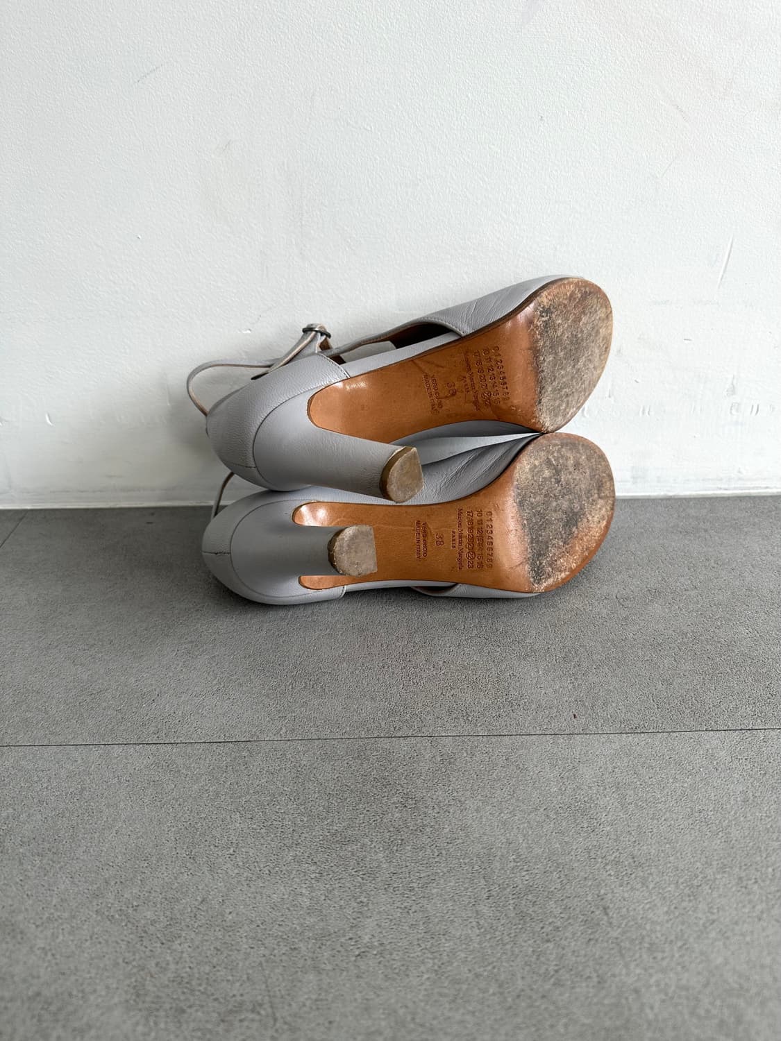 메종 마틴 마르지엘라 스트랩 펌프스 힐 상품이미지6