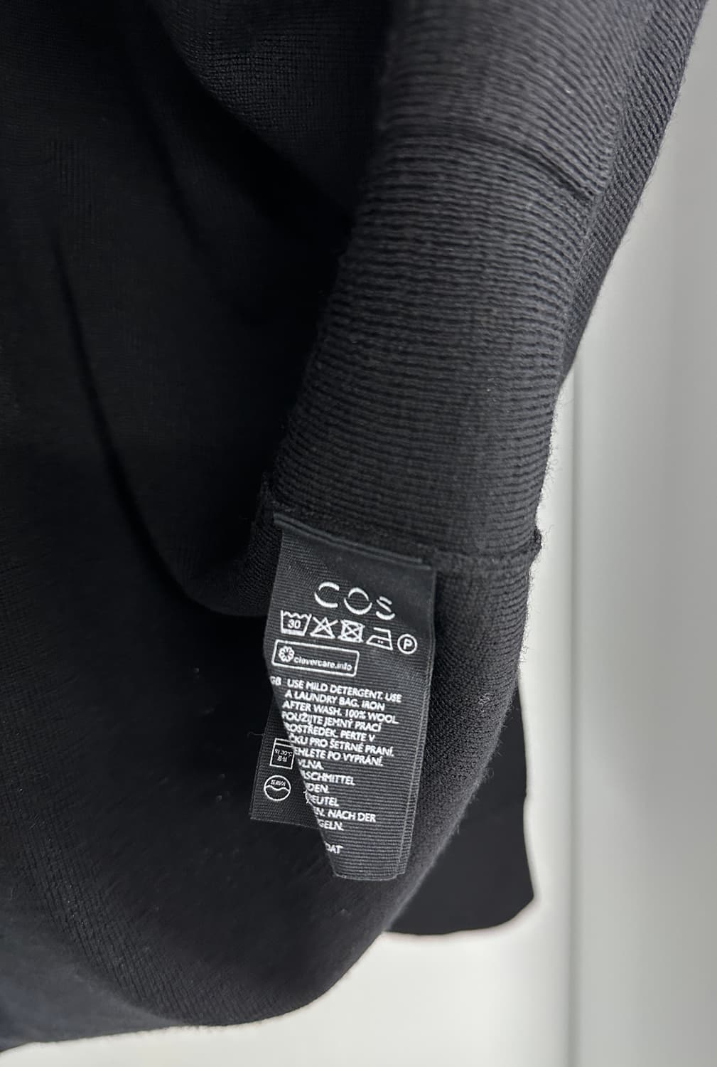 [COS] 남성 블랙 루즈핏 가디건 상품이미지9