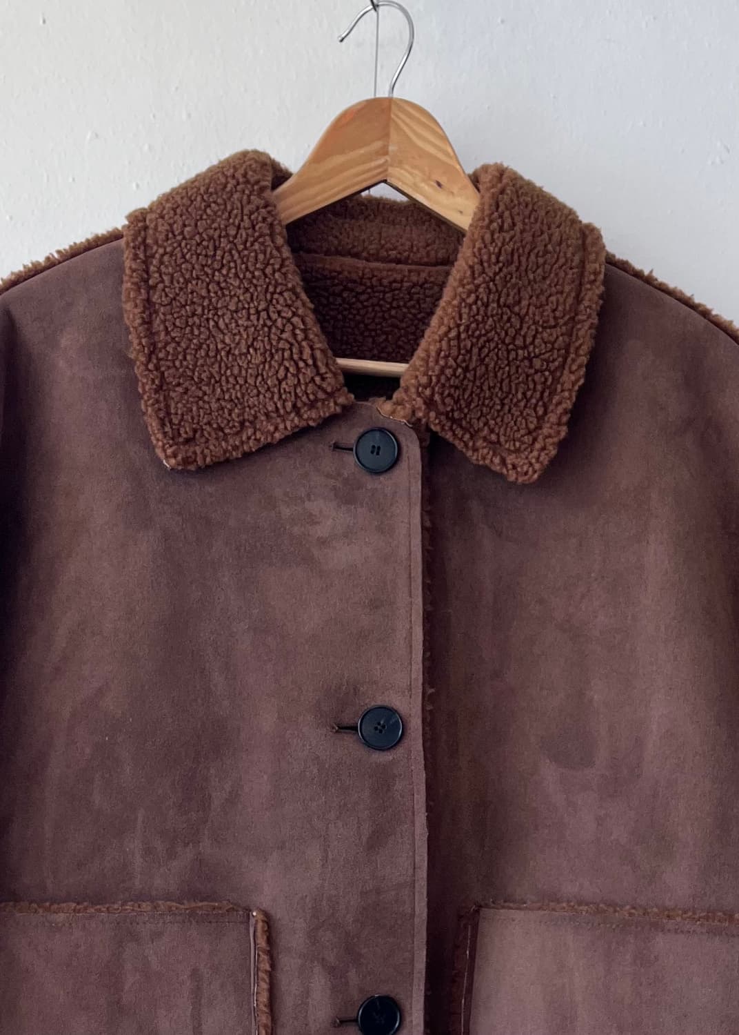 스튜디오톰보이 여성 양면부클인조무스탕 FREE 상품이미지1