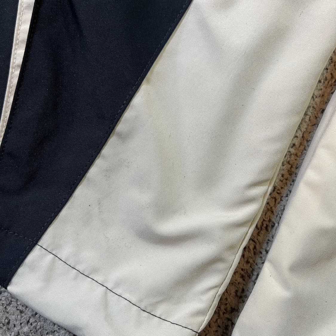 엑스톤즈 배색 커브드 트랙 팬츠 상품이미지5