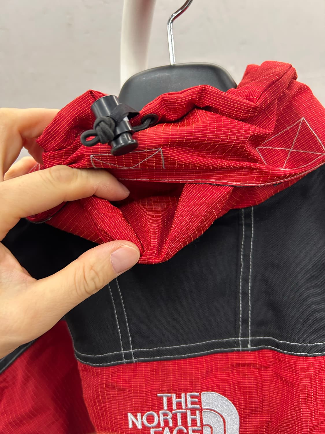 노스페이스 레드 방풍 자켓 상품이미지4