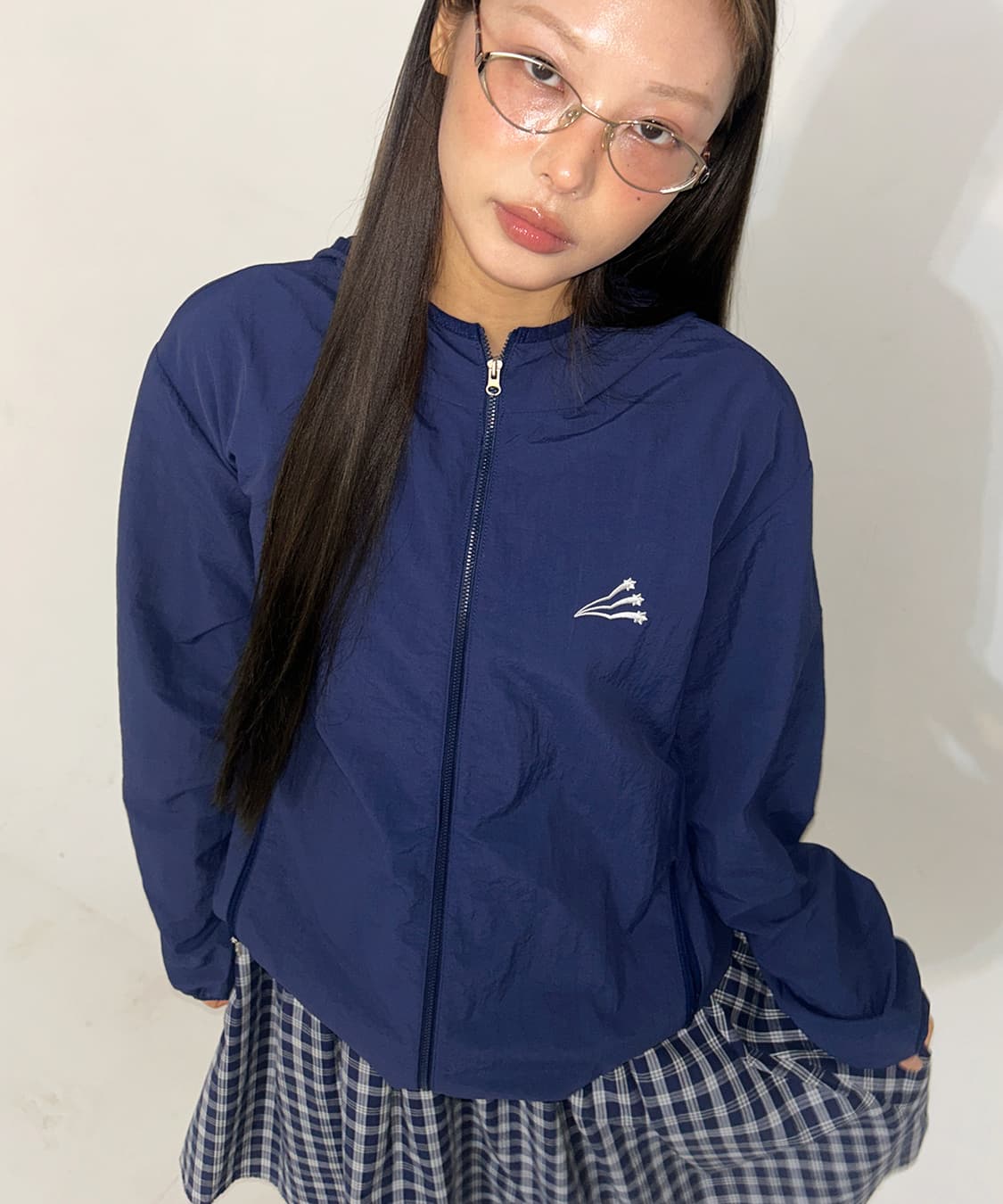 원더비지터 HEESU Hooded Windbreaker [Navy] 상품이미지3