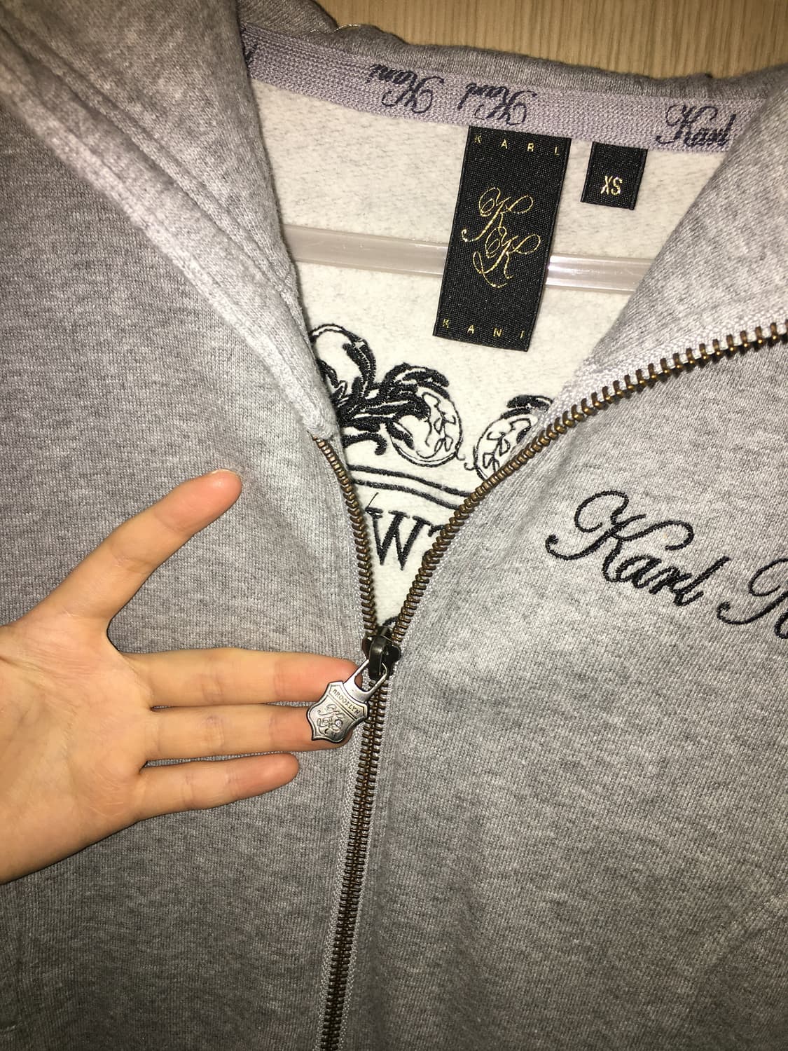 Lettering hood zip-up 상품이미지3