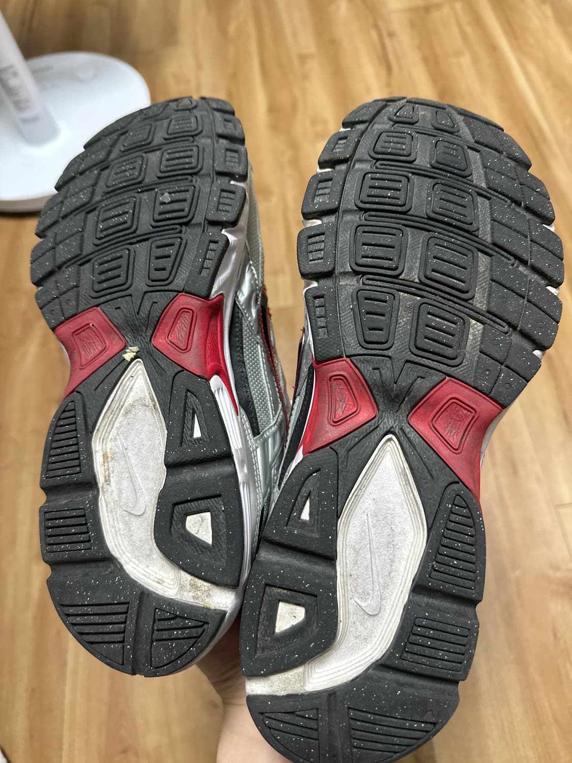 나이키 이니시에이터 270 상품이미지2