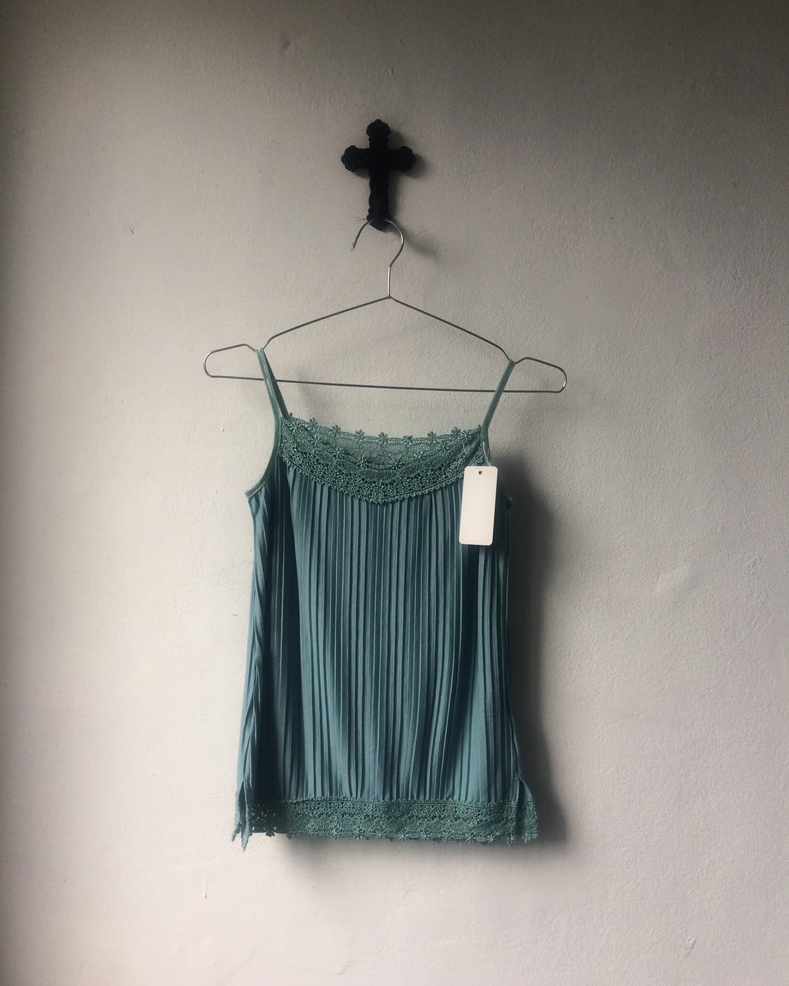 Lace pleats sleeveless 상품이미지1