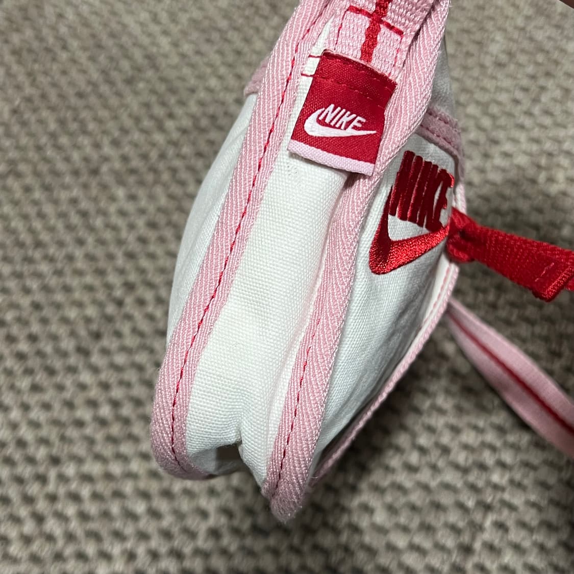 나이키 빈티지 딸기우유 숄더백 상품이미지6