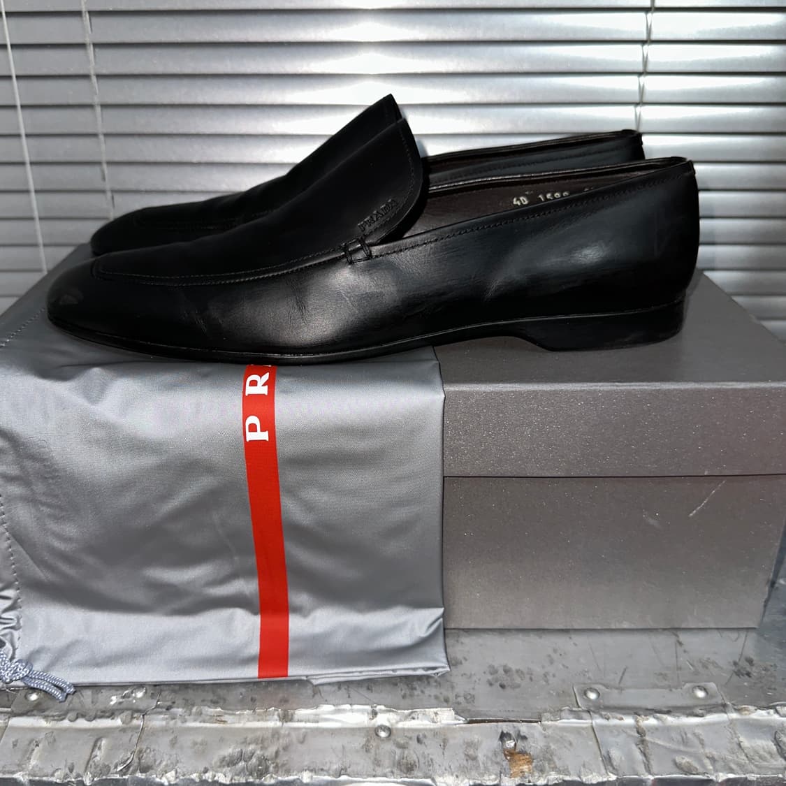 00s 빈티지 블랙 프라다 스포츠 스퀘어 토 로퍼 풀박스 상품이미지2