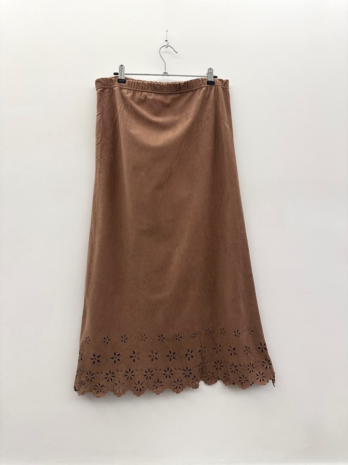 Suede flower punching skirt / brown 상품이미지3