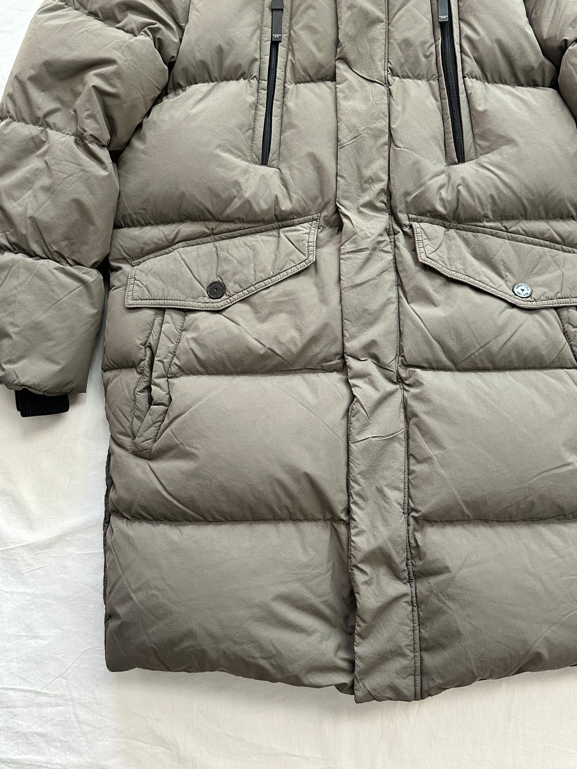 게스 구스다운 남성패딩 상품이미지3