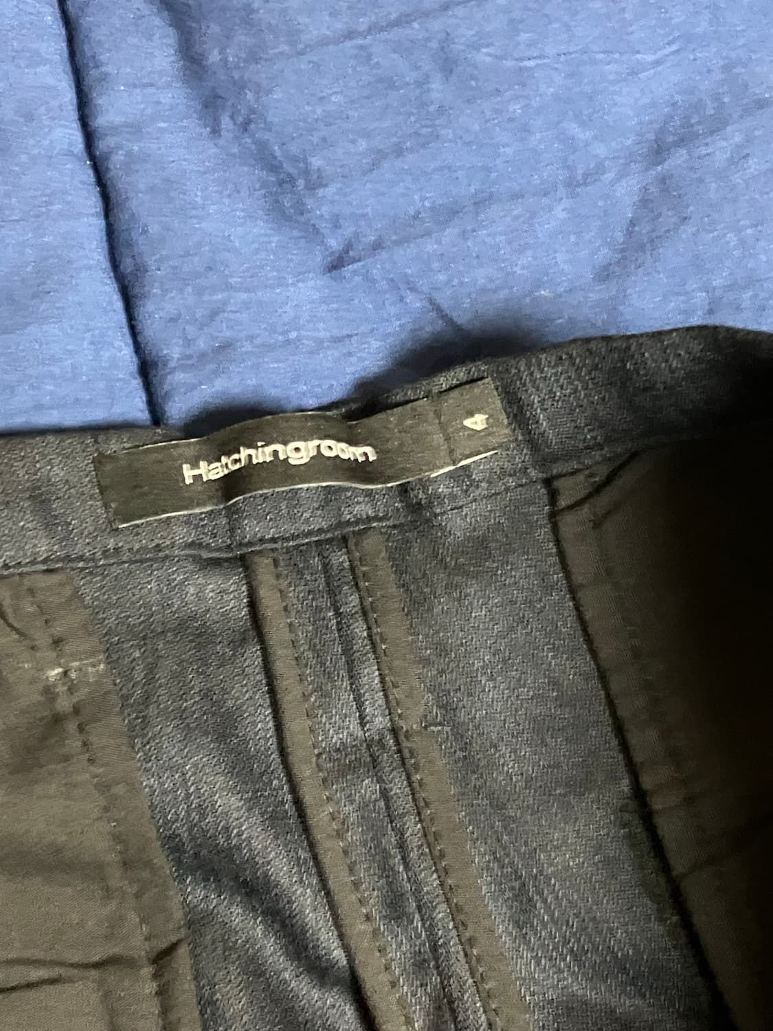 해칭룸 다트 벨티드 팬츠 V2 블랙 해링본 스트라이프 상품이미지2