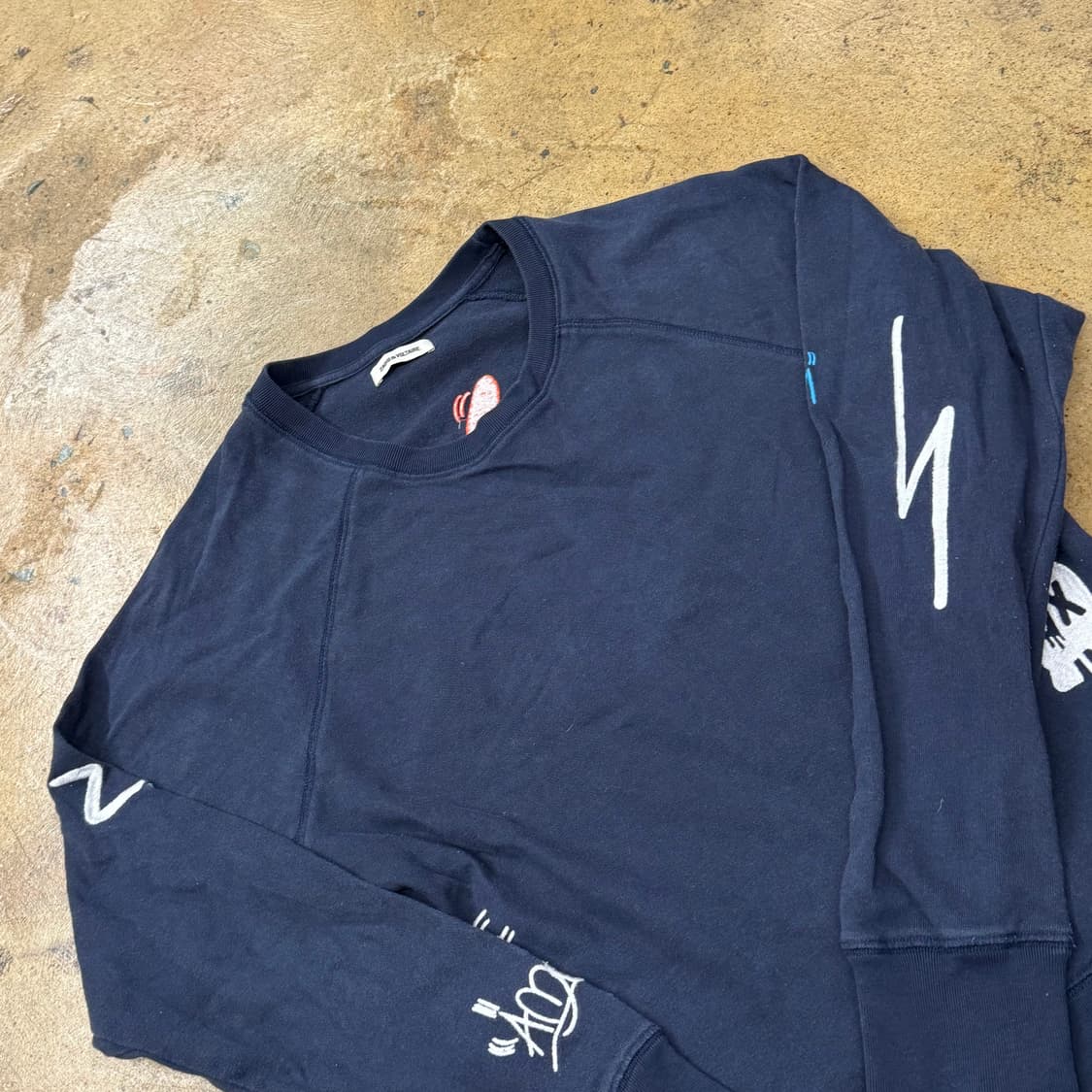 [정품/M] 자딕앤볼테르 네이비 맨투맨 프린팅 b17 상품이미지1