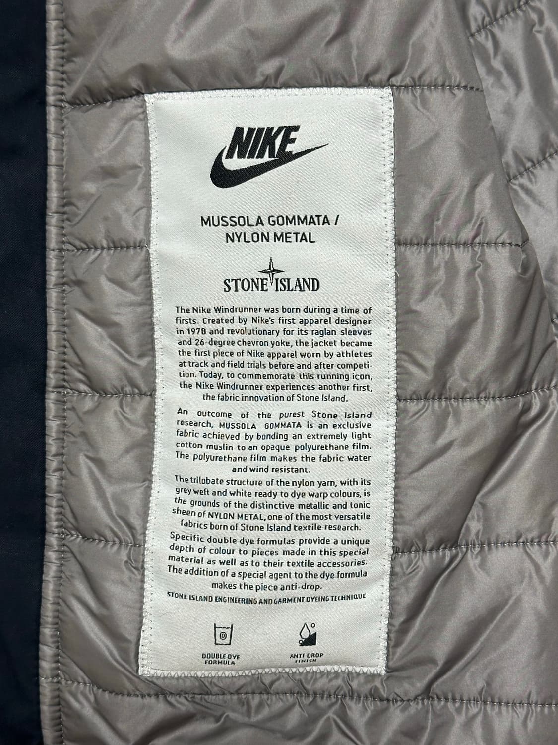 스톤아일랜드 x 나이키 윈드러너 무솔라 점퍼 M(105) 상품이미지3