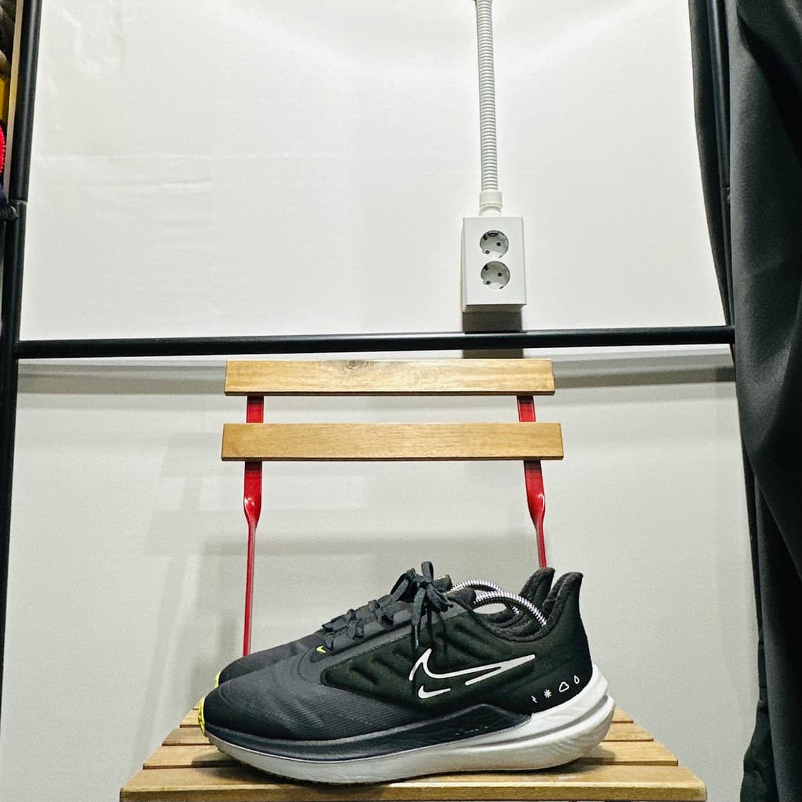 275) 나이키 운동화 남서 남자 신발 에어 윈플로 9 쉴드 상품이미지3