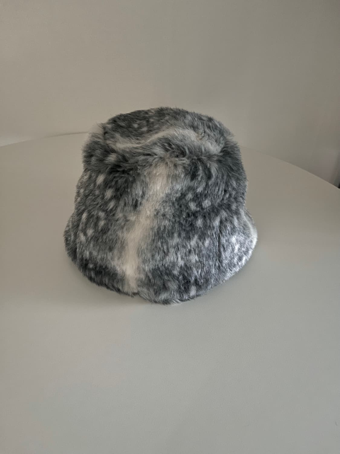 어썸니즈 Awesome Needs 퍼 버킷햇 상품이미지1