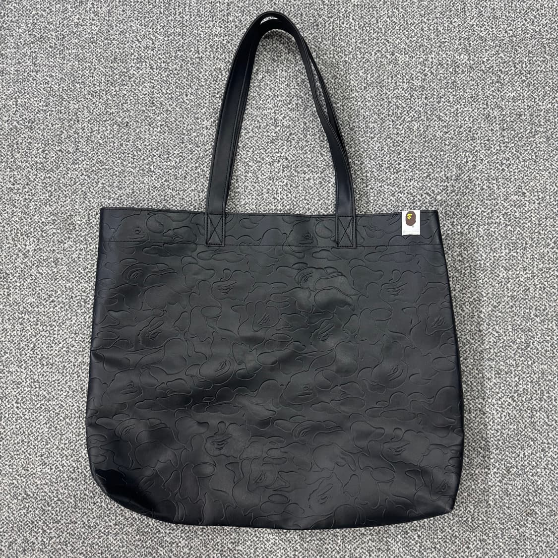 베이프 가죽 토트백 상품이미지1