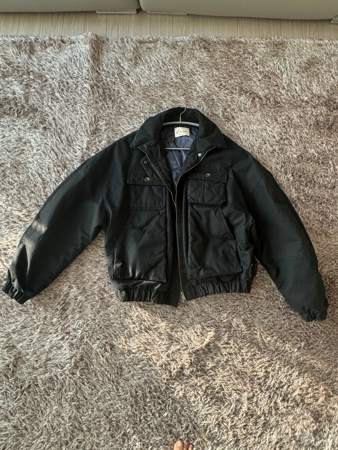 ETCE DESTROYED PADDED BOMBER 판매합니다. 상품이미지2