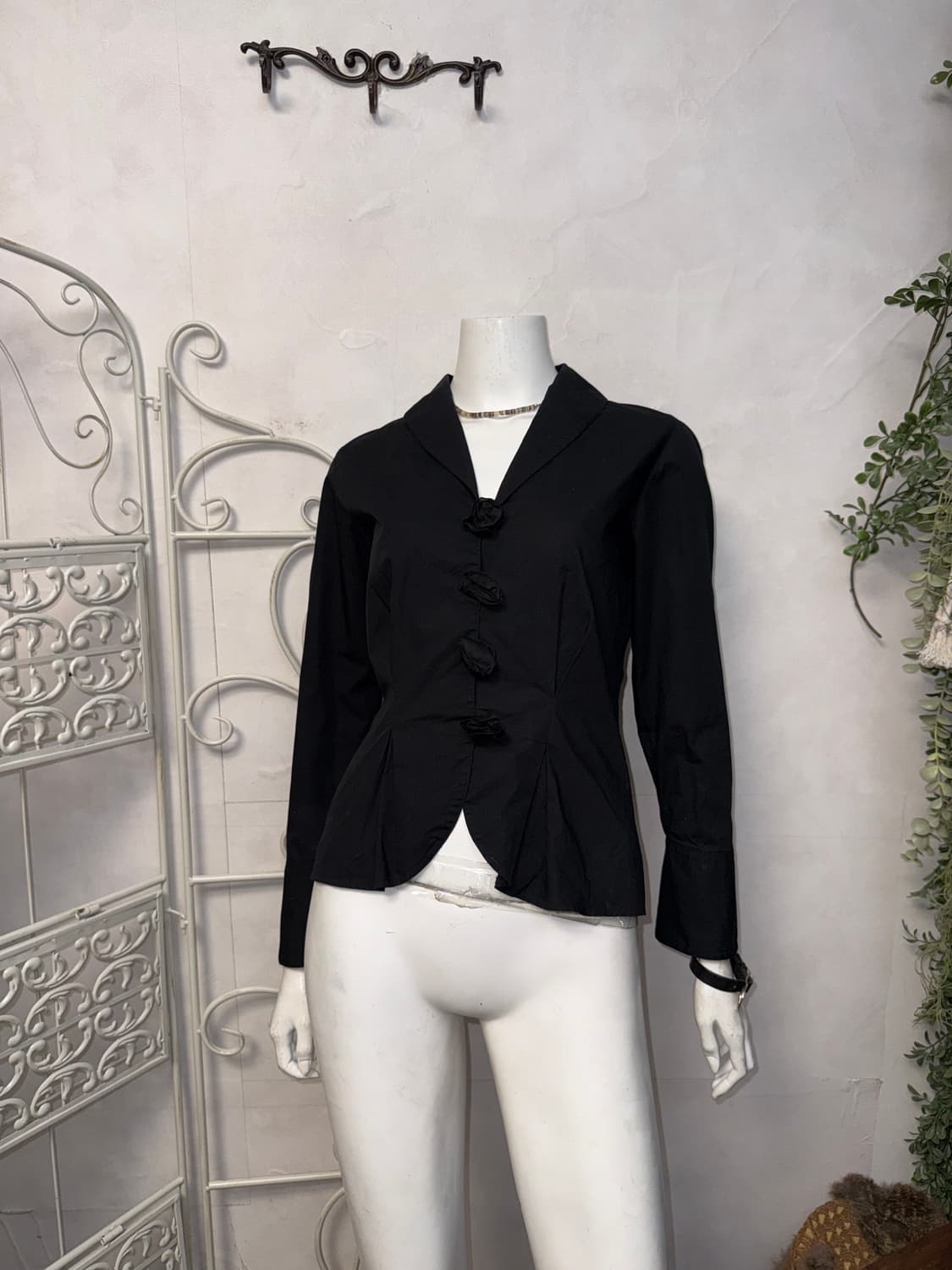 Anne Fontaine black rose button blouse  상품이미지1