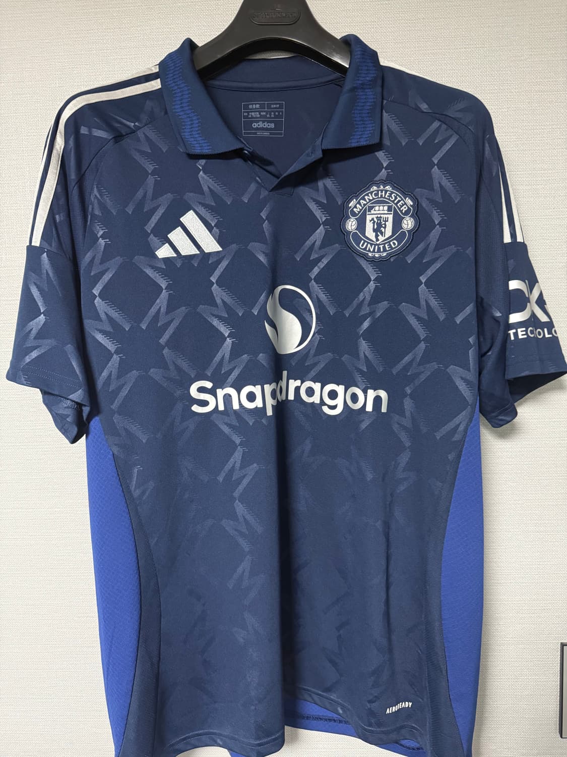 아디다스 맨체스터 유나이티드 24/25 네이비 4xl 상품이미지1