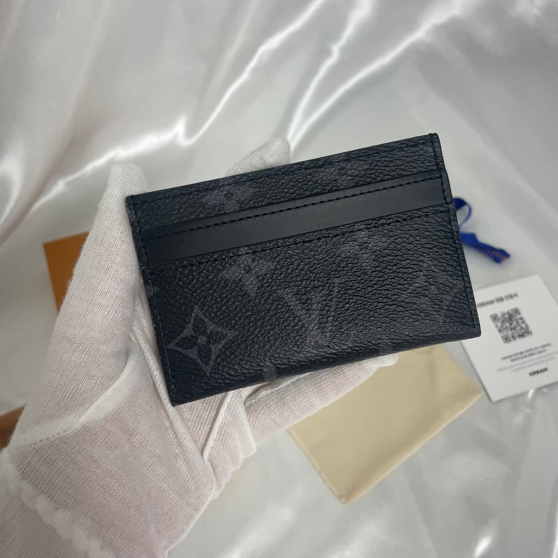 새상품 Louis Vuitton 모노그램 이클립스 카드지갑 M6217 상품이미지3