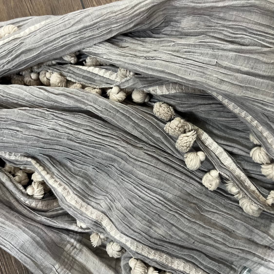 [UNFIT femme] 모리걸 폼폼 플리츠 머플러 상품이미지3