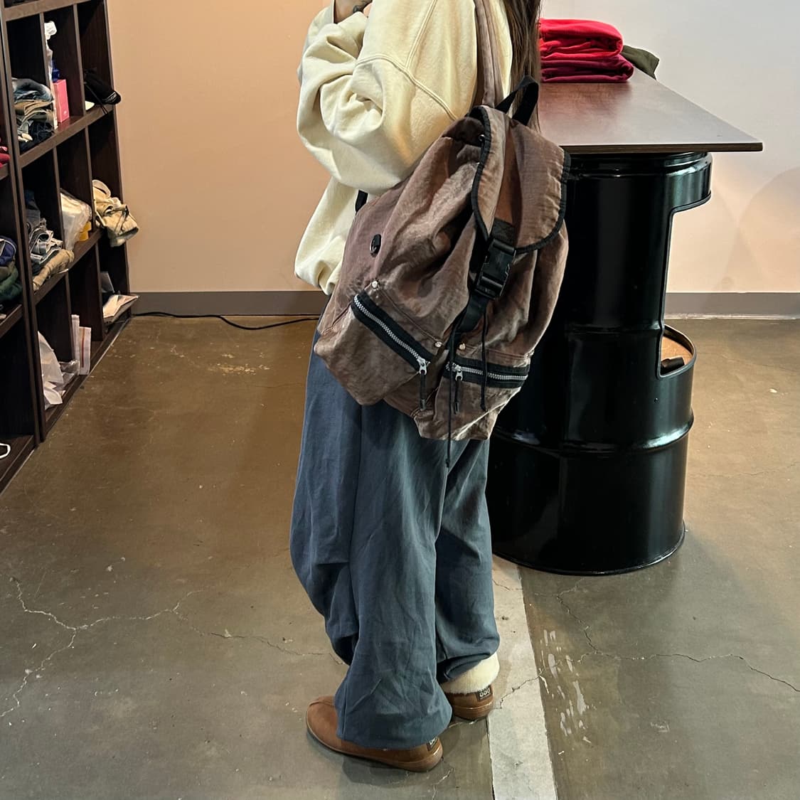 글로시 빈티지 브라운 백팩 상품이미지8